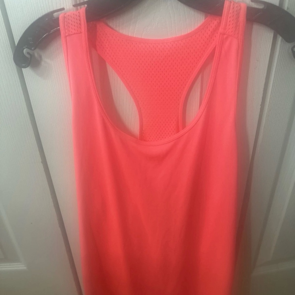 Danskin women's Orange/pink racer-back sports top Sz Large
